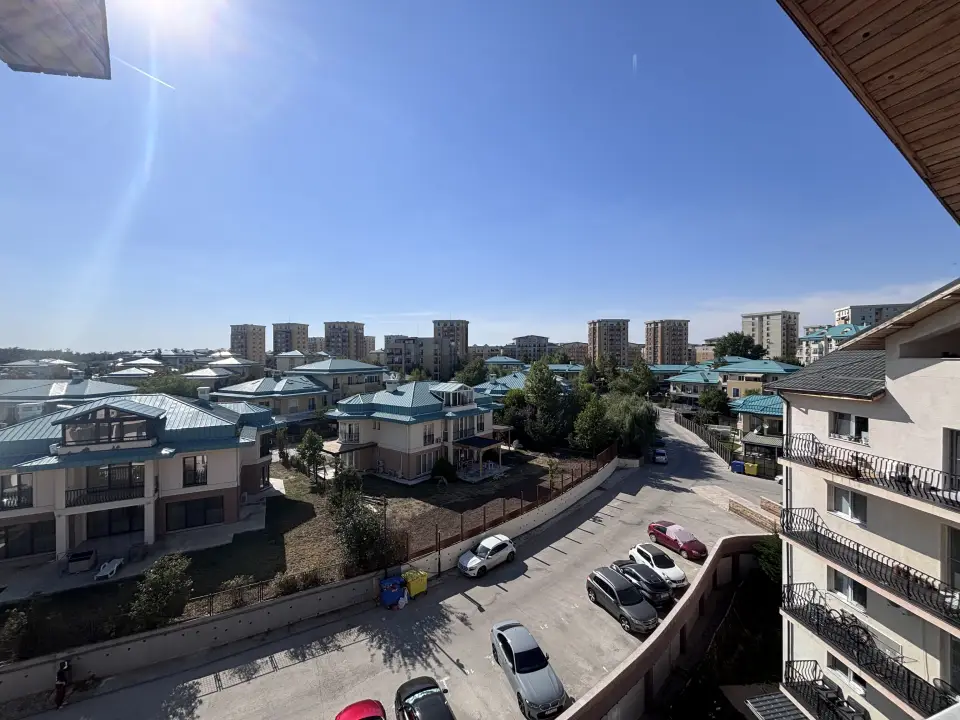 INCHIRIEZ PENTHOUSE NORTHLIGHT COSMOPOLIS img 5